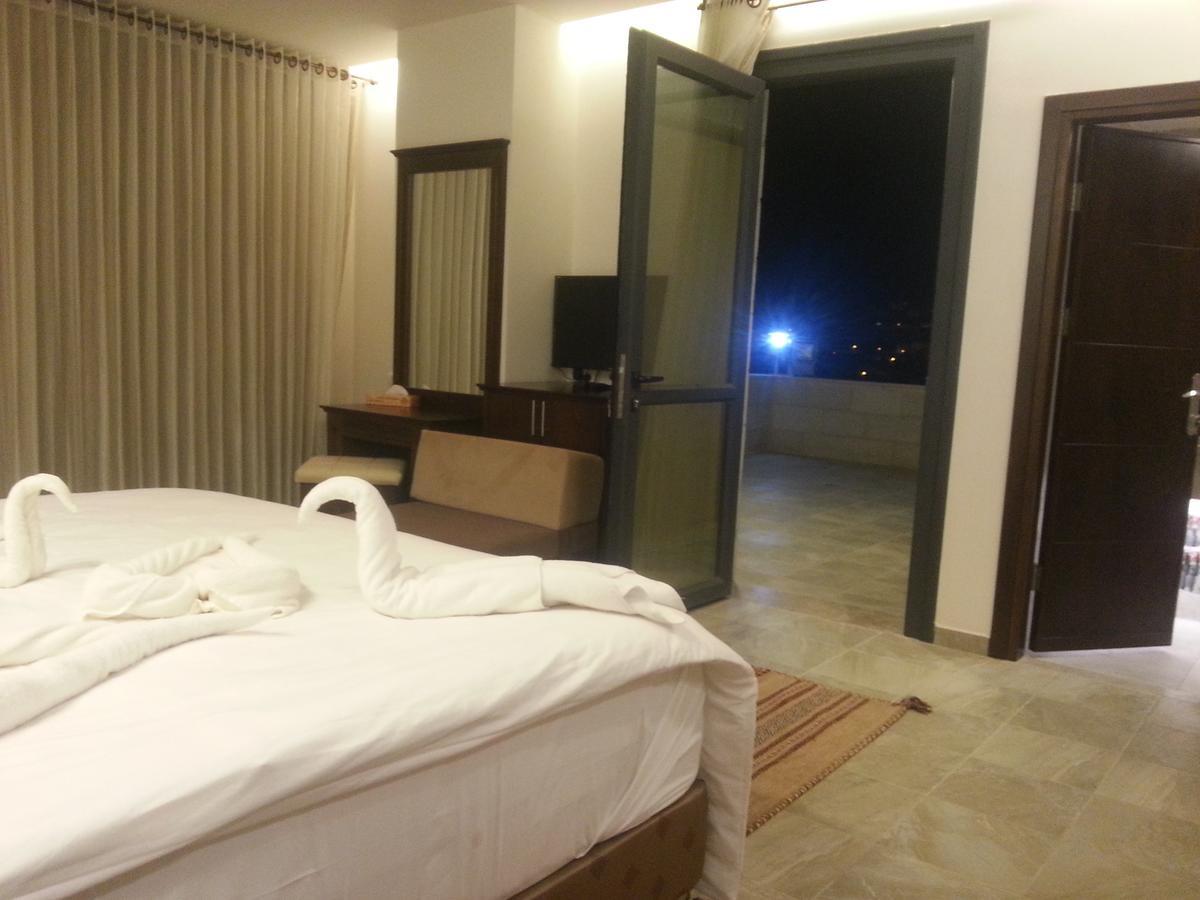 Royal Suites Nablus Exteriör bild