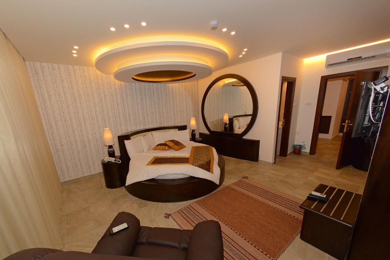 Royal Suites Nablus Exteriör bild