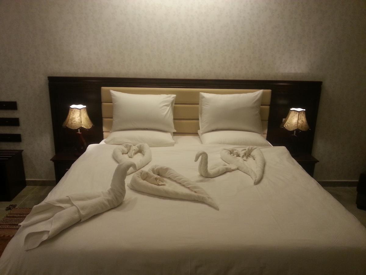 Royal Suites Nablus Exteriör bild