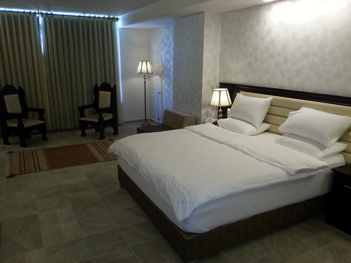 Royal Suites Nablus Exteriör bild