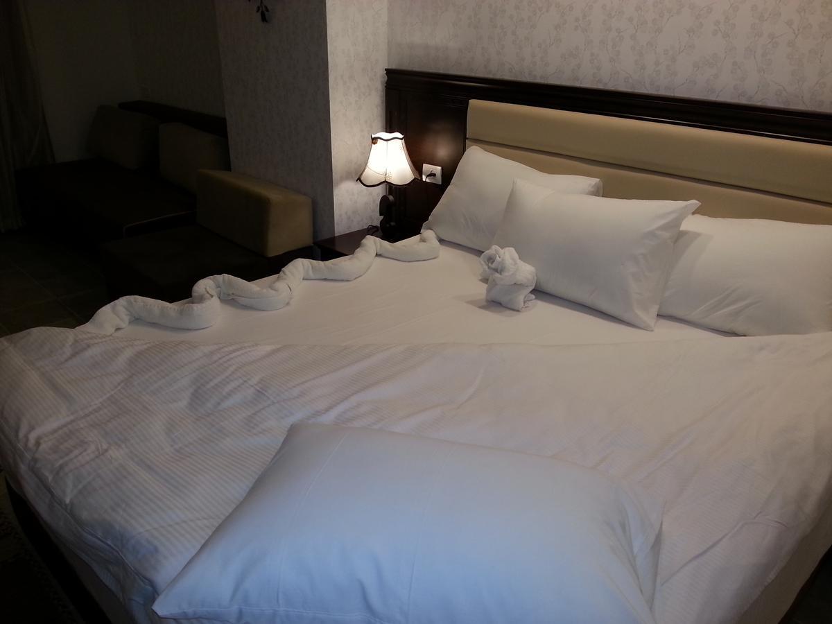 Royal Suites Nablus Exteriör bild
