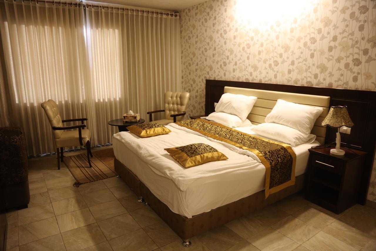 Royal Suites Nablus Exteriör bild